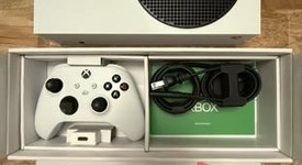 Mint
													Xbox Series S (2020) - White, 512 GB, photo 1 of 7