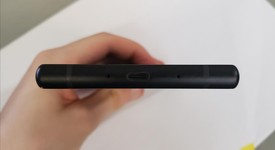 Good
													Red Hydrogen One - AT&T, Black, 128 GB, photo 1 of 7