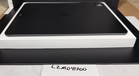 Mint
													Apple iPad Pro 13" (M4) 2024 - Wi-Fi, Black, 256 GB, 8 GB, A2925, Standard Glass, photo 4 of 20