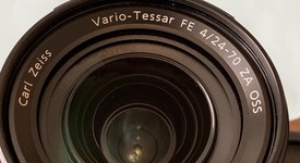 Good
													Sony Zeiss 24-70mm f/4 Vario-Tessar T FE OSS E-Mount, photo 4 of 5