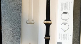 Good
													Apple Watch Series 4 44mm - Unlocked, Silver, A1976 - Cellular, Aluminum, photo 2 of 5