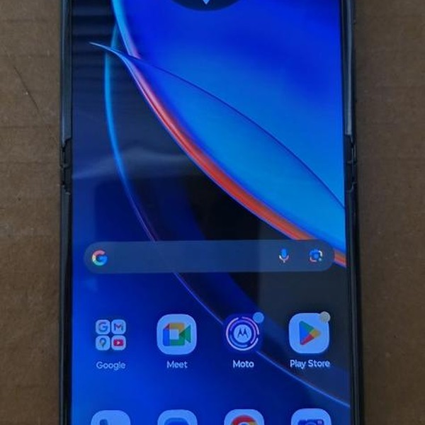 Motorola Razr Plus (2023) - Unlocked, 256 GB, Black, 8 GB