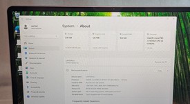 Good
													Microsoft Surface Laptop Go - I5, Platinum, 256 GB, 16 GB, photo 5 of 8