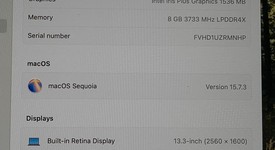 Good
													MacBook Air 2020 - 13" - I3, Gray, 256 GB, 8 GB, photo 3 of 9