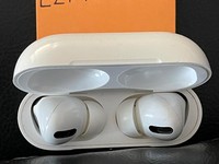 Apple AirPods Pro 1st Gen