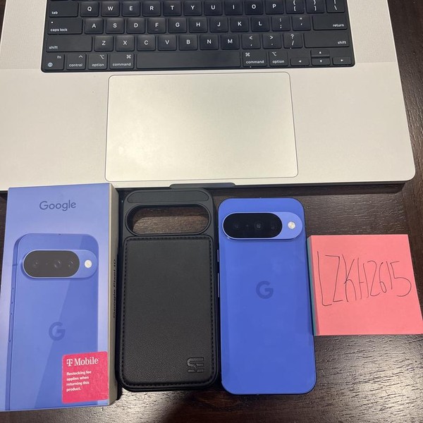 Google Pixel 10 - T-Mobile, 128 GB, Indigo, GLBW0