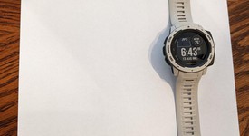 Good
													Garmin Instinct - White, photo 1 of 9