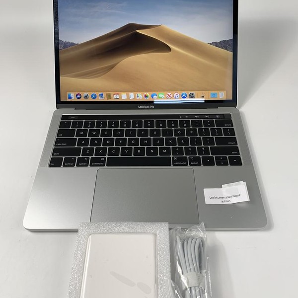MacBook Pro 2019 - 13 inch - 256 GB, Silver, 16 GB, Intel Core i7