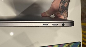 Good
													MacBook Pro 2018 (With Touch Bar) - 15" - I7, Gray, 256 GB, 32 GB, photo 5 of 8