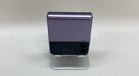 Good
													Samsung Galaxy Z Flip3 5G - Unlocked, Lavender, 256 GB, 8 GB, SM-F711U1, photo 2 of 5