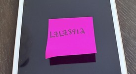 Mint
													Apple iPad 7th Gen - Unlocked, Gold, 128 GB, A2198, photo 2 of 8