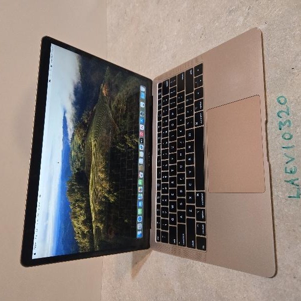 MacBook Air 2019 - 13 inch - 128 GB, Gold, 8 GB, Intel Core i5