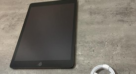 Mint
													Apple iPad 9th Gen - Wi-Fi, Gray, 64 GB, A2602, photo 3 of 8