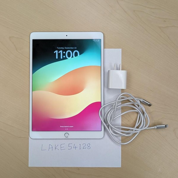 Apple iPad Pro 10.5 inch - Wi-Fi, 64 GB, Silver