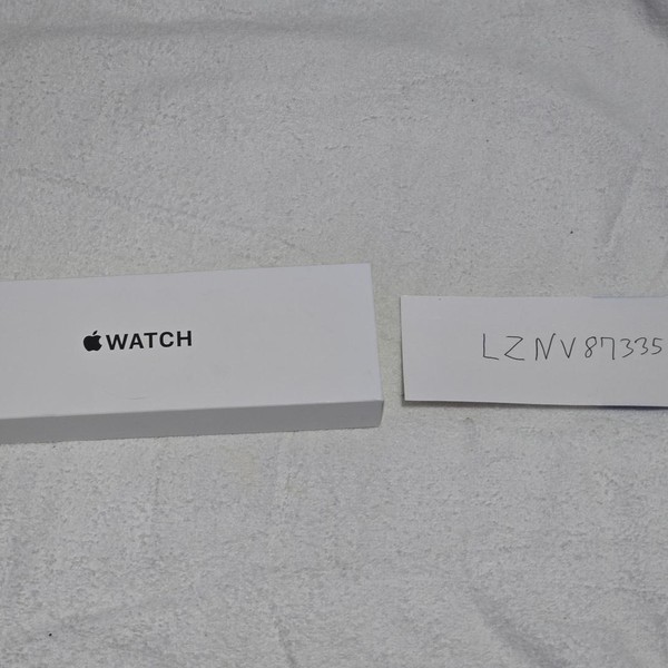 Apple Watch SE 3rd Gen 40mm - Starlight, A3324 - GPS