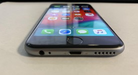 Mint
													Apple iPhone 6S - Sprint, Grey, 32 GB, A1688, photo 3 of 7