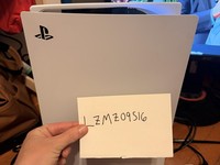 PlayStation 5 Standard Edition (2020)