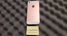 Good
													Apple iPhone SE 1st Gen 2016 - Unlocked, Rose Gold, 64 GB, A1662, photo 4 of 6