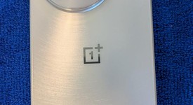 Mint
													OnePlus 13R - Unlocked, Astral Trail, 256 GB, 12 GB, photo 4 of 15