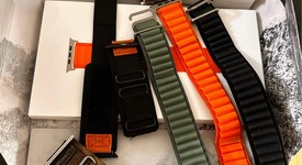 Mint
													Apple Watch Ultra 49mm - AT&T, Titanium, A2622, photo 1 of 11