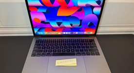 Good
													MacBook Pro 2017 (No Touch Bar) - 13" - I5, Gray, 256 GB, 8 GB, photo 2 of 8