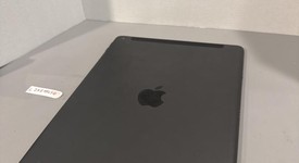 Good
													Apple iPad 9th Gen - Unlocked, Gray, 64 GB, A2603, photo 4 of 5