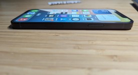 Good
													Apple iPhone 12 - Unlocked, Black, 64 GB, A2172, photo 4 of 15