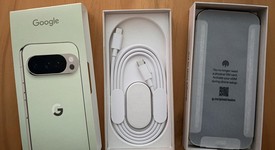 Mint
													Google Pixel 10 Pro - Unlocked, Jade, 256 GB, G4QUR, photo 3 of 9