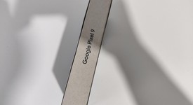 New
													Google Pixel 9 - Unlocked, Obsidian, 128 GB, 12 GB, G2YBB, photo 2 of 7