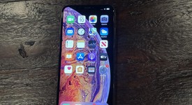 Good
													Apple iPhone Xs Max - AT&T, Gold, 64 GB, A1921, photo 2 of 4