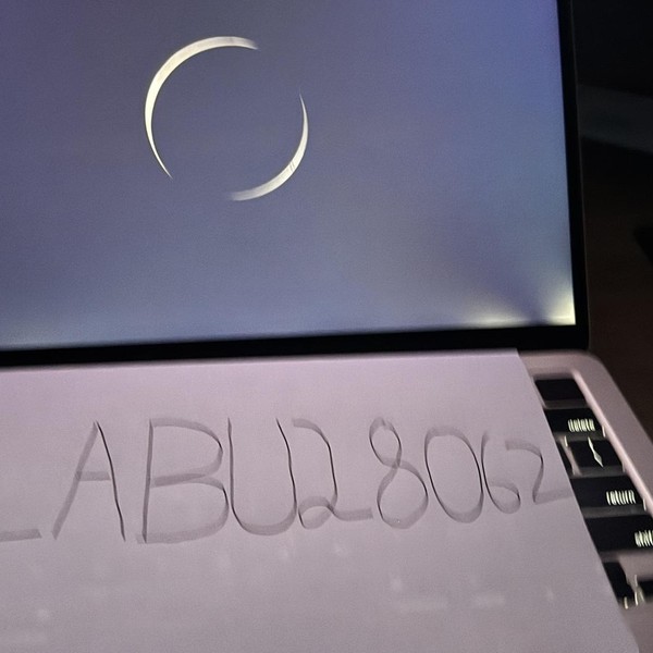 MacBook Air 2022 (M2) - 13 inch - 512 GB, Starlight, 8 GB, Apple M2