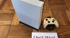 Good
													Xbox One S (2016) - White, 1 TB, photo 2 of 3