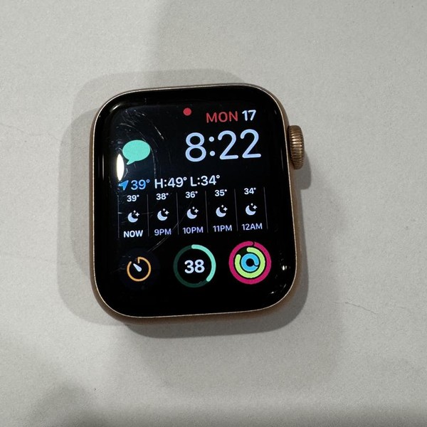 Apple Watch SE 1st Gen 40mm - Unlocked, Gold, A2353 - Cellular, Aluminum