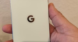 Good
													Google Pixel 10 Pro XL - Unlocked, Jade, 256 GB, GUL82, photo 1 of 10