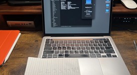 Good
													MacBook Pro 2020 - 13" - Apple M1, Gray, 256 GB, 8 GB, photo 1 of 5