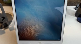 Good
													Apple iPad Mini - Wi-Fi, White, 16 GB, photo 4 of 4