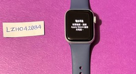 Good
													Apple Watch SE 2nd Gen 40mm - Silver, A2722 - GPS, Aluminum, photo 5 of 6