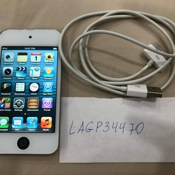 Apple iPod Touch 4th Gen - Wi-Fi, 32 GB, White