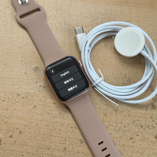 Apple Watch Series 6 40mm - Gold, A2291 - GPS, Aluminum