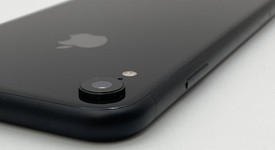 Fair
													Apple iPhone Xr - Unlocked, Black, 64 GB, A1984, photo 4 of 7