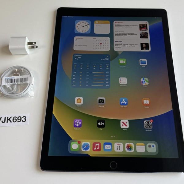 Apple iPad Pro 12.9 inch 2nd Gen 2017 - Unlocked, Gray, 64 GB