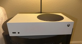 Good
													Xbox Series S (2020) - White, 512 GB, photo 1 of 5