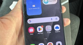 Good
													Samsung Galaxy Z Flip7 - Unlocked, Jet Black, 256 GB, 12 GB, SM-F766U1, photo 4 of 8