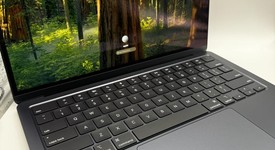 Mint
													MacBook Air 2025 (M4) - 13" - Apple M4, Midnight, 256 GB, 16 GB, photo 3 of 9