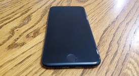 Mint
													Apple iPhone SE 2nd Gen 2020 - Verizon, Black, 64 GB, A2275, photo 5 of 17