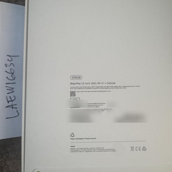 Apple iPad Pro 13 inch (M5) 2025 - Unlocked, 256 GB, Space Black, Apple M5 9-Core, A3361, Standard Glass