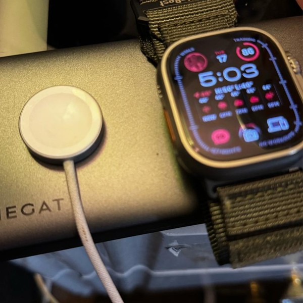 Apple Watch Ultra 49mm - T-Mobile, Titanium, A2622