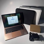 Good MacBook Air 2020 - 13 inch - 512 GB, Gold, 8 GB, Intel Core i5