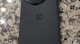 Mint
													OnePlus 13 - Unlocked, Black Eclipse, 512 GB, 16 GB, photo 4 of 14