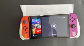 Mint
													Nintendo Switch - OLED - Violet, 64 GB, Pokemon Scarlet & Violet, photo 2 of 11